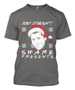 Joey Doesn't Share Presents Ugly Christmas Men's Charcoal T-Shirt